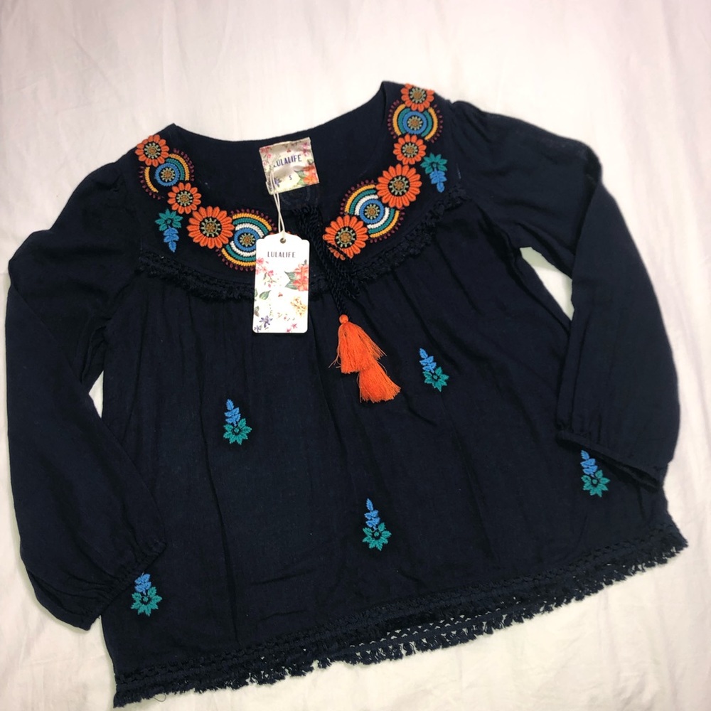 NWT ABSOLUTELY GORGEOUS LULALIFE NAYARA EMBROIDERED TOP!!!